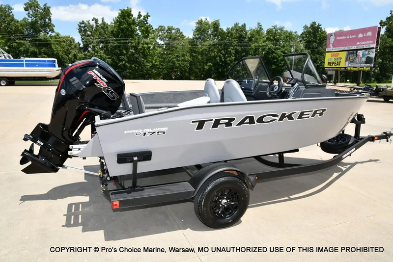 Slide: The Image of Tracker Pro Guide V-175 Combo 2027 - 16