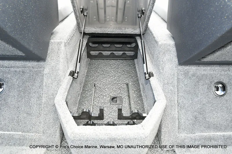 Slide: The Image of Tracker Pro Guide V-175 Combo 2027 - 47