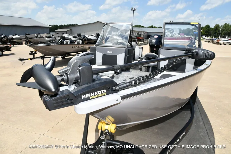 Slide: The Image of Tracker Pro Guide V-175 Combo 2027 - 23