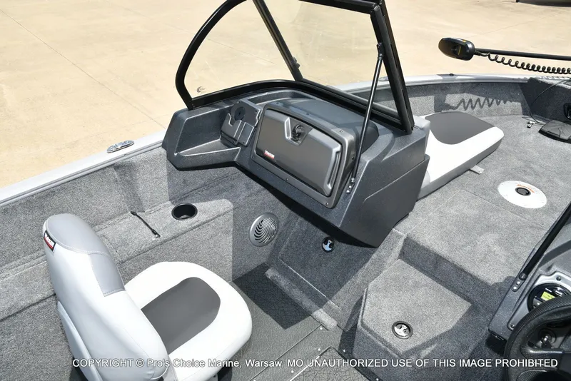 Slide: The Image of Tracker Pro Guide V-175 Combo 2027 - 38