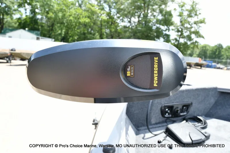 Slide: The Image of Tracker Pro Guide V-175 Combo 2027 - 18