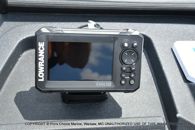 Slide: The Image of Tracker Pro Guide V-175 Combo 2027 - 13