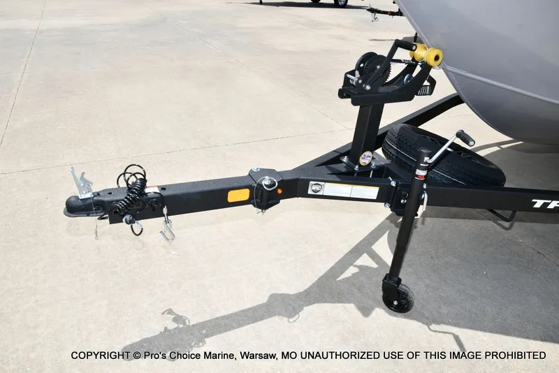 Slide: The Image of Tracker Pro Guide V-175 Combo 2027 - 24