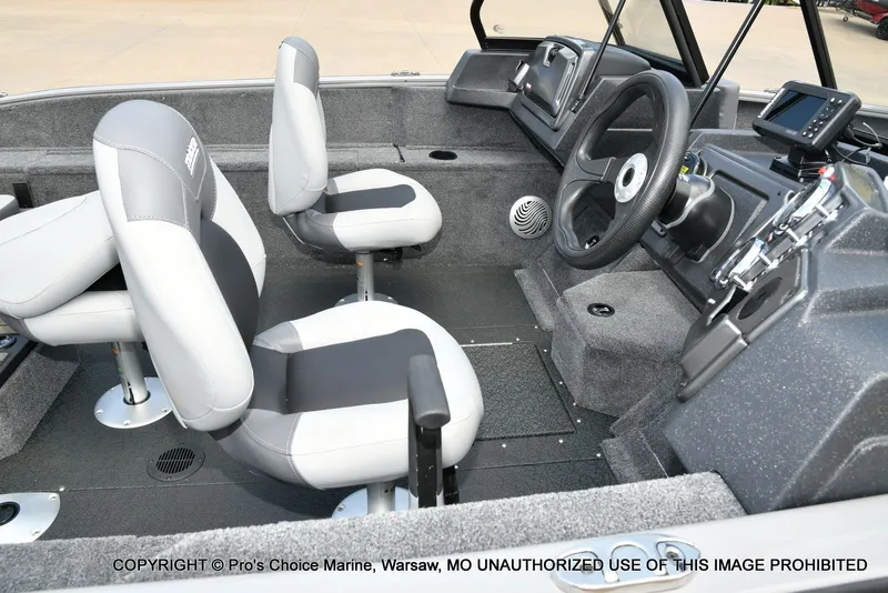 Slide: The Image of Tracker Pro Guide V-175 Combo 2027 - 27