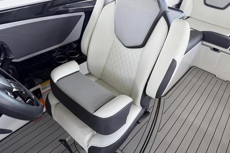 Slide: The Image of 2022 Yamaha Boats 252SD interior with luxurious seating and modern design. - 35