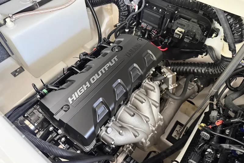 Slide: The Image of 2022 Yamaha Boats 252SD high output engine, showcasing advanced marine technology. - 24