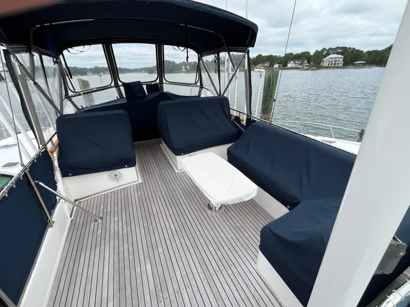 Slide: The Image of Seahorse 1989 Grand Banks 42 Legasea Marine - 46