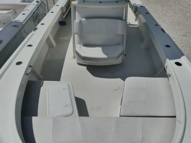 Slide: The Image of Parker Marine 2801 Center Console 2022 - 18