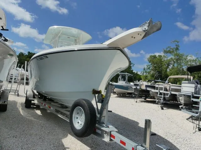 Slide: The Image of Parker Marine 2801 Center Console 2022 - 3