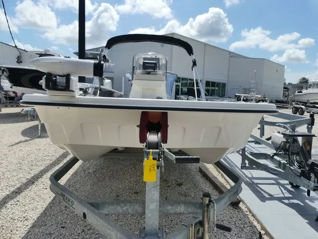 Slide: The Image of Mako Pro Skiff 19 CC 2017 - 3