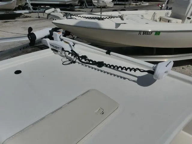 Slide: The Image of Mako Pro Skiff 19 CC 2017 - 11
