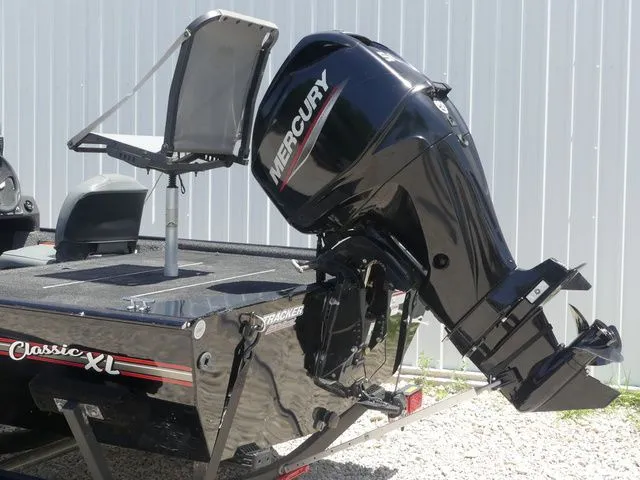 Slide: The Image of Tracker Bass Tracker Classic XL 2020 - 7