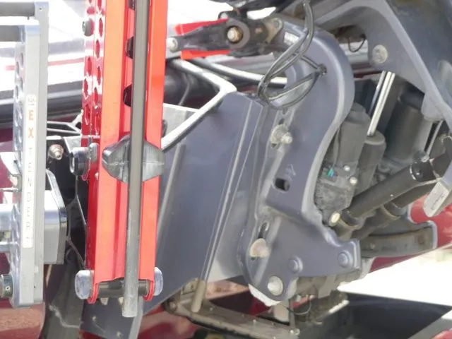 Slide: The Image of Skeeter ZX200 2018 - 9