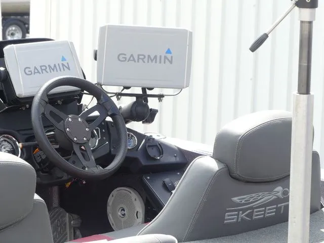 Slide: The Image of Skeeter ZX200 2018 - 31