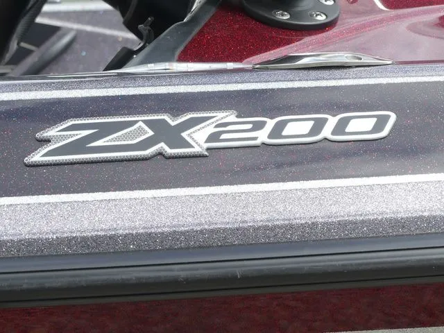 Slide: The Image of Skeeter ZX200 2018 - 17