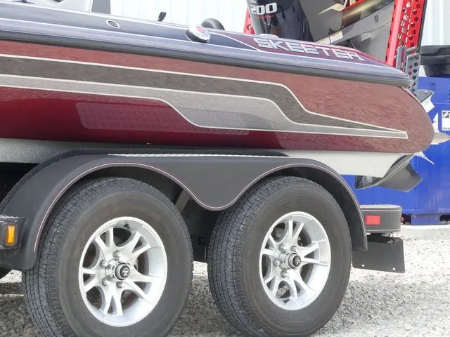 Slide: The Image of Skeeter ZX200 2018 - 13