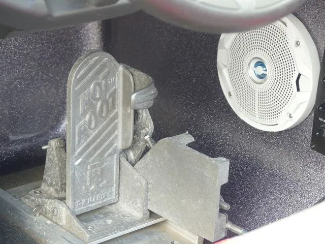 Slide: The Image of Skeeter ZX200 2018 - 43