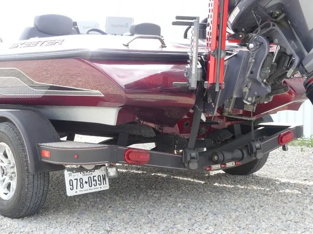 Slide: The Image of Skeeter ZX200 2018 - 11