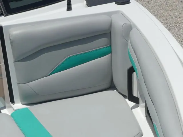 Slide: The Image of Axis T220 2022 - 16