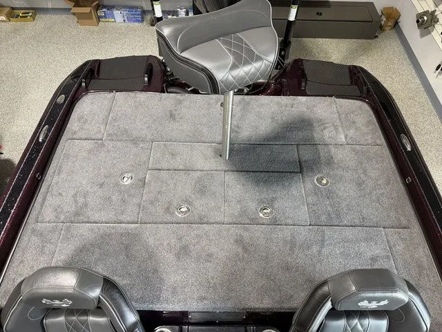 Slide: The Image of Phoenix Bass Boat 921 Elite X 2026 - 12