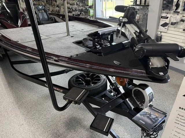 Slide: The Image of Phoenix Bass Boat 921 Elite X 2026 - 3