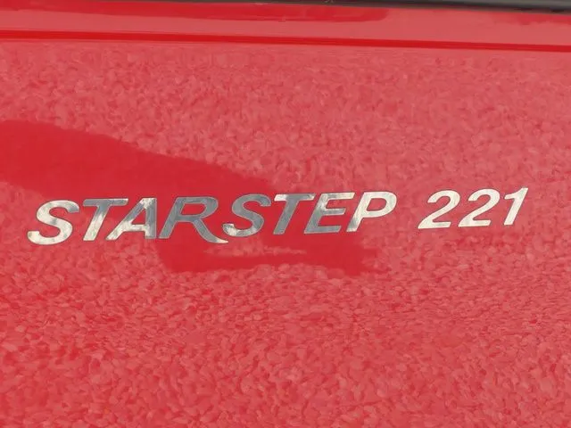 Slide: The Image of Starcraft 221 E Star Step Surf 2018 - 14