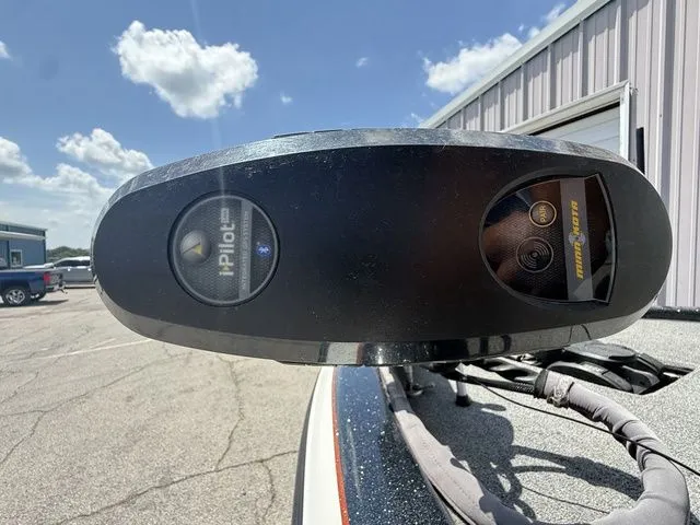 Slide: The Image of Skeeter ZX20 2013 - 23