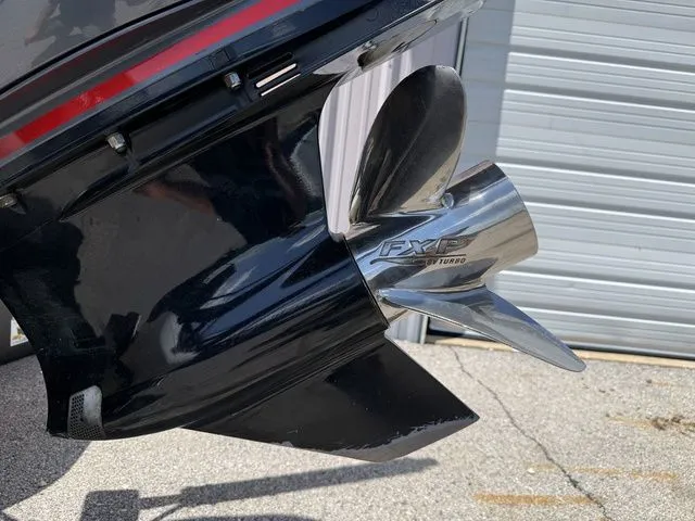 Slide: The Image of Skeeter ZX20 2013 - 4