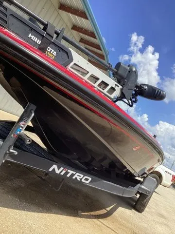 Slide: The Image of Nitro Z20 2020 - 15