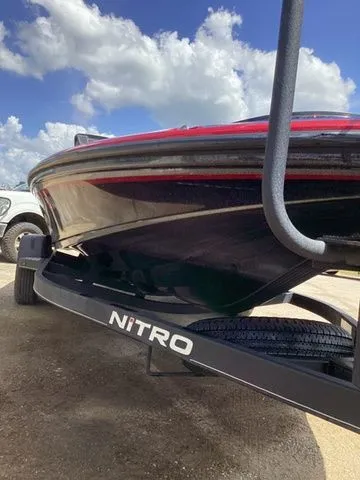 Slide: The Image of Nitro Z20 2020 - 18
