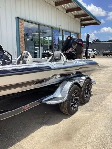 Slide: The Image of Bass Cat Puma STS 2025 - 19