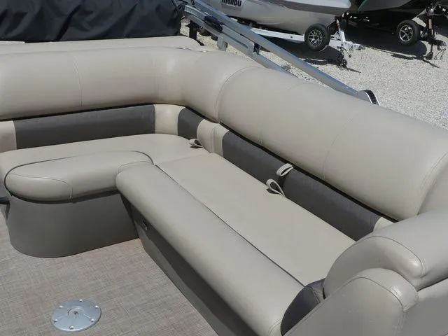 Slide: The Image of Tracker FISHIN BARGE 22DLX 2022 - 19