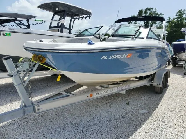 The Image of Sea Ray SPX 190 Outboard 2021 - 1