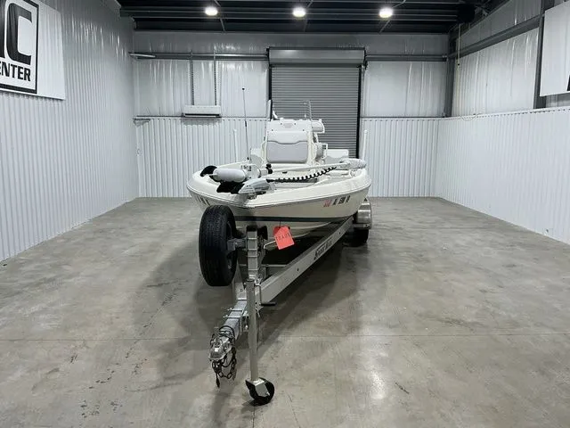 Slide: The Image of Skeeter SX210 2019 - 2