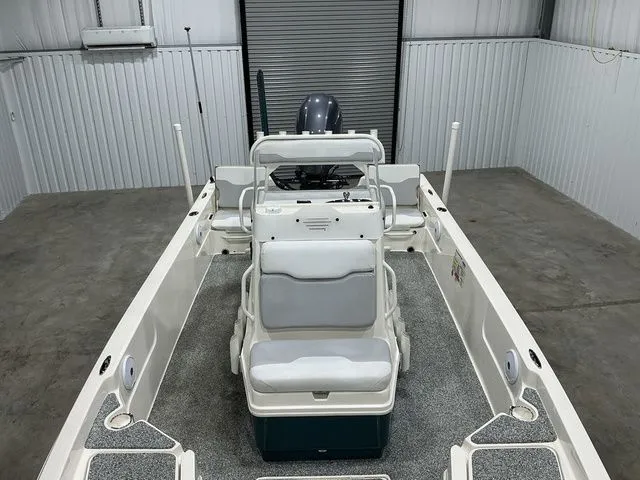 Slide: The Image of Skeeter SX210 2019 - 19