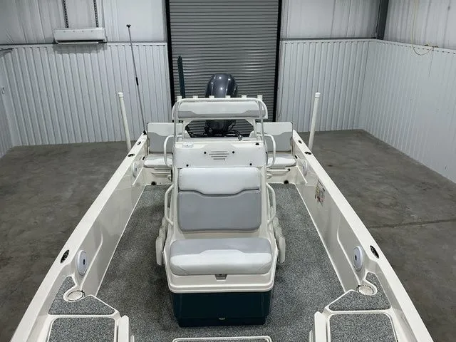 Slide: The Image of Skeeter SX210 2019 - 10
