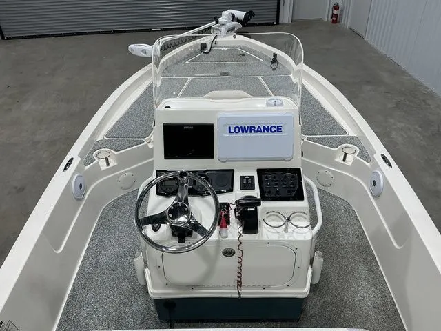 Slide: The Image of Skeeter SX210 2019 - 8