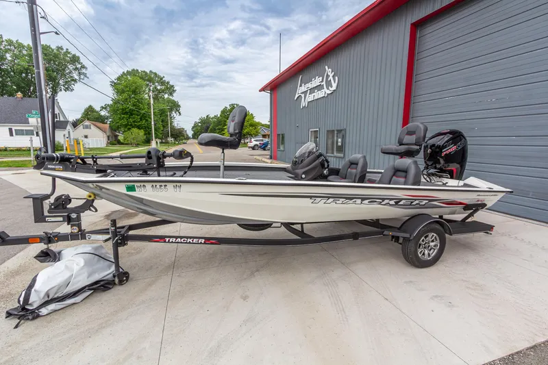 The Image of 2023 Tracker Pro Team 190 TX boat on trailer outside Lakeside Marina. - 1