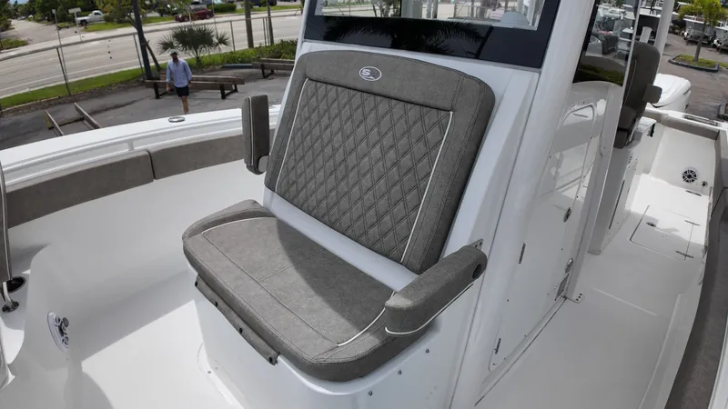 Slide: The Image of The image shows the seating area of a Sea Hunt Gamefish 30 Forward Seating boat. - 41