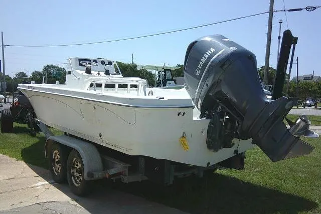 Slide: The Image of 2006 SeaChaser 250 BAYRUNNER boat on trailer with Yamaha outboard motor. - 5