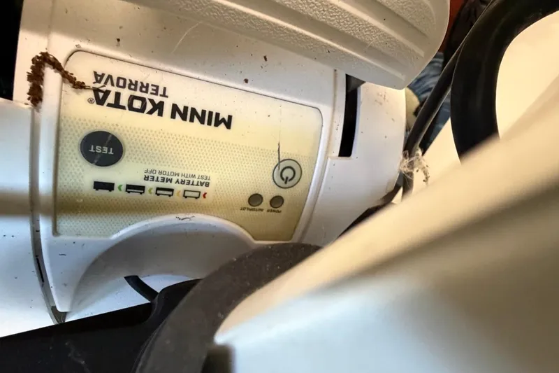 Slide: The Image of Minn Kota Terrova motor control panel on 2019 Edgewater 230CC boat. - 33
