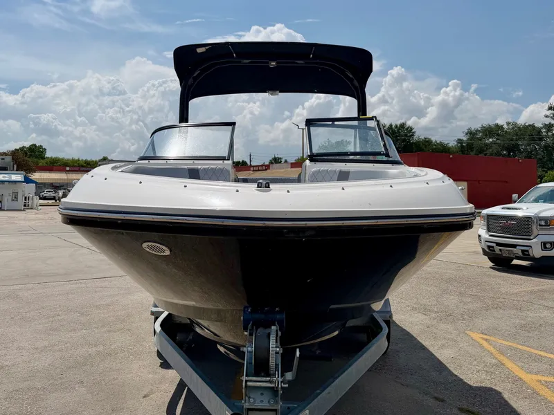Slide: The Image of Bayliner VR6 2024 - 3