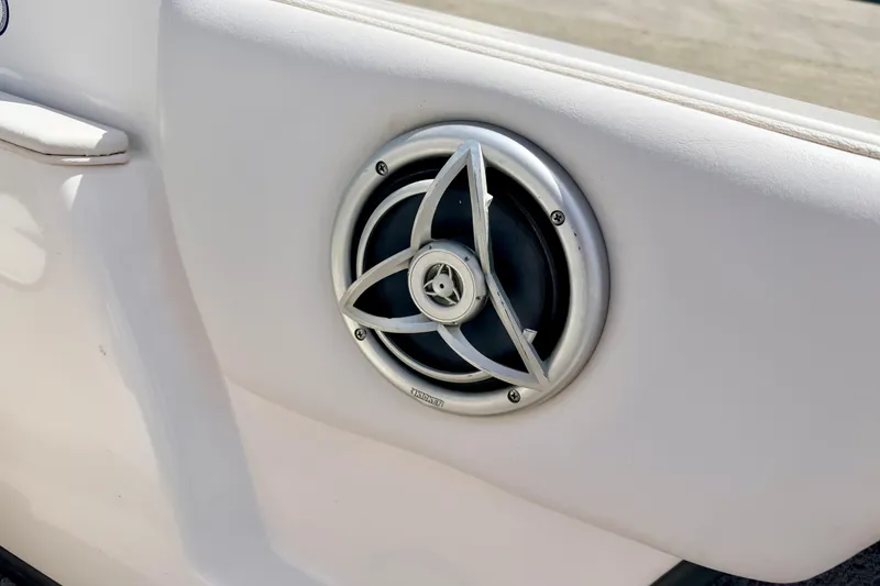 Slide: The Image of Speaker detail on 2008 Moomba Outback V boat interior. - 27