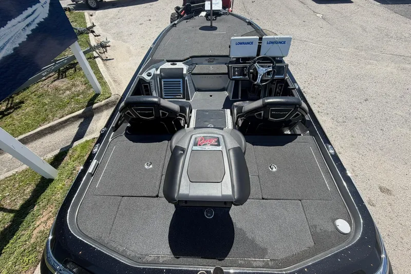 Slide: The Image of 2023 Ranger Z521R boat interior with Lowrance electronics and spacious seating. - 16