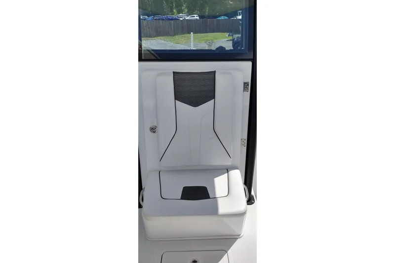 Slide: The Image of 2024 Wellcraft 223 Fisherman boat seat with sleek design and modern upholstery. - 16