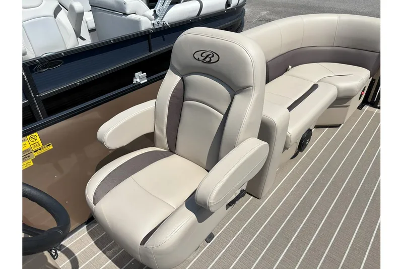 Slide: The Image of Luxurious seating area on a 2026 Bentley Pontoons FISH 200 CW. - 8