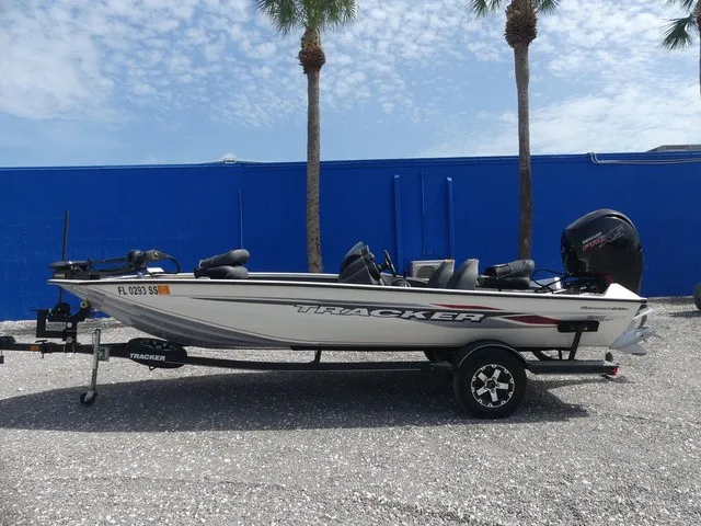 Slide: The Image of Tracker Pro Team 195 TXW Tournament Edition 2020 - 7