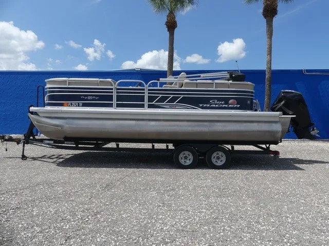 Slide: The Image of Sun Tracker Party Barge 22 XP3 2022 - 6
