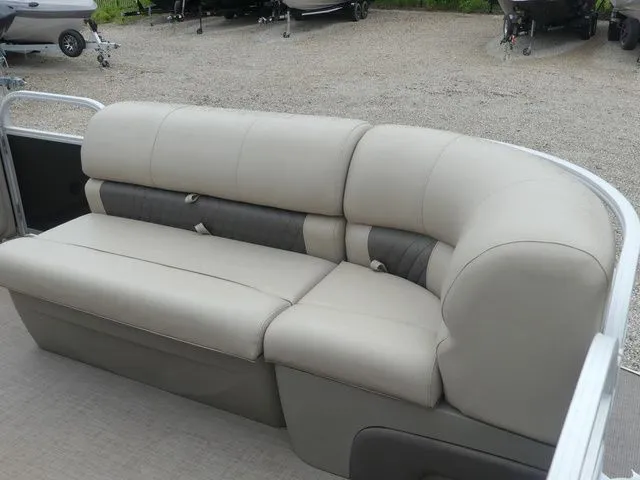 Slide: The Image of Seating area on a Sun Tracker Party Barge 22 DLX pontoon boat. - 20