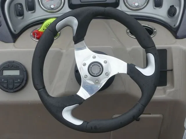 Slide: The Image of Steering wheel of a 2020 Sun Tracker Party Barge 22 DLX. - 40